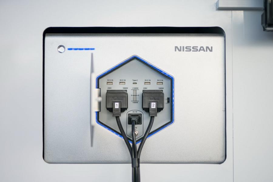 Детали интерьера Nissan e-NV200 Ice Cream Concept 2019 года  (фото 9 из 25)
